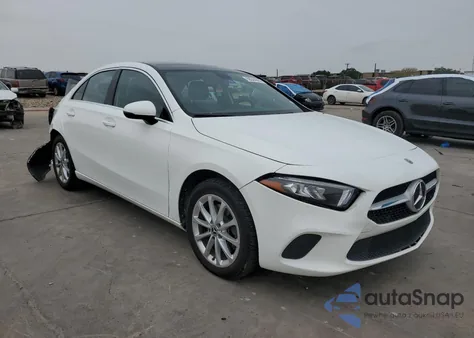 2019 Mercedes-Benz A 220 из США, поврежденный, VIN WDD3G4EB4KW024561